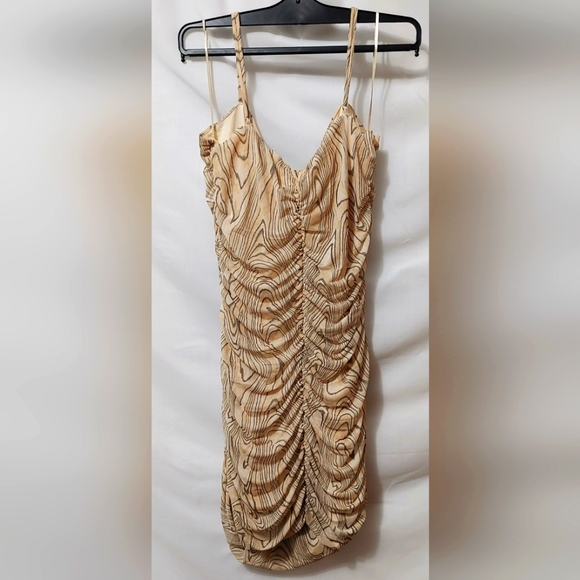 Dynamite Mesh Shirred Mini Dress Wood Print  XL  NWT - Picture 6 of 9